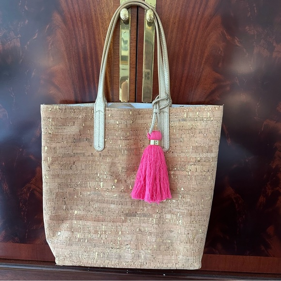 Lilly Pulitzer Gold Flamenco Shopper Tote - Picture 9 of 17